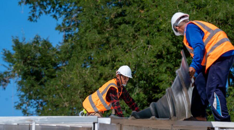 Professional gutter cleaning in Belfield, ND